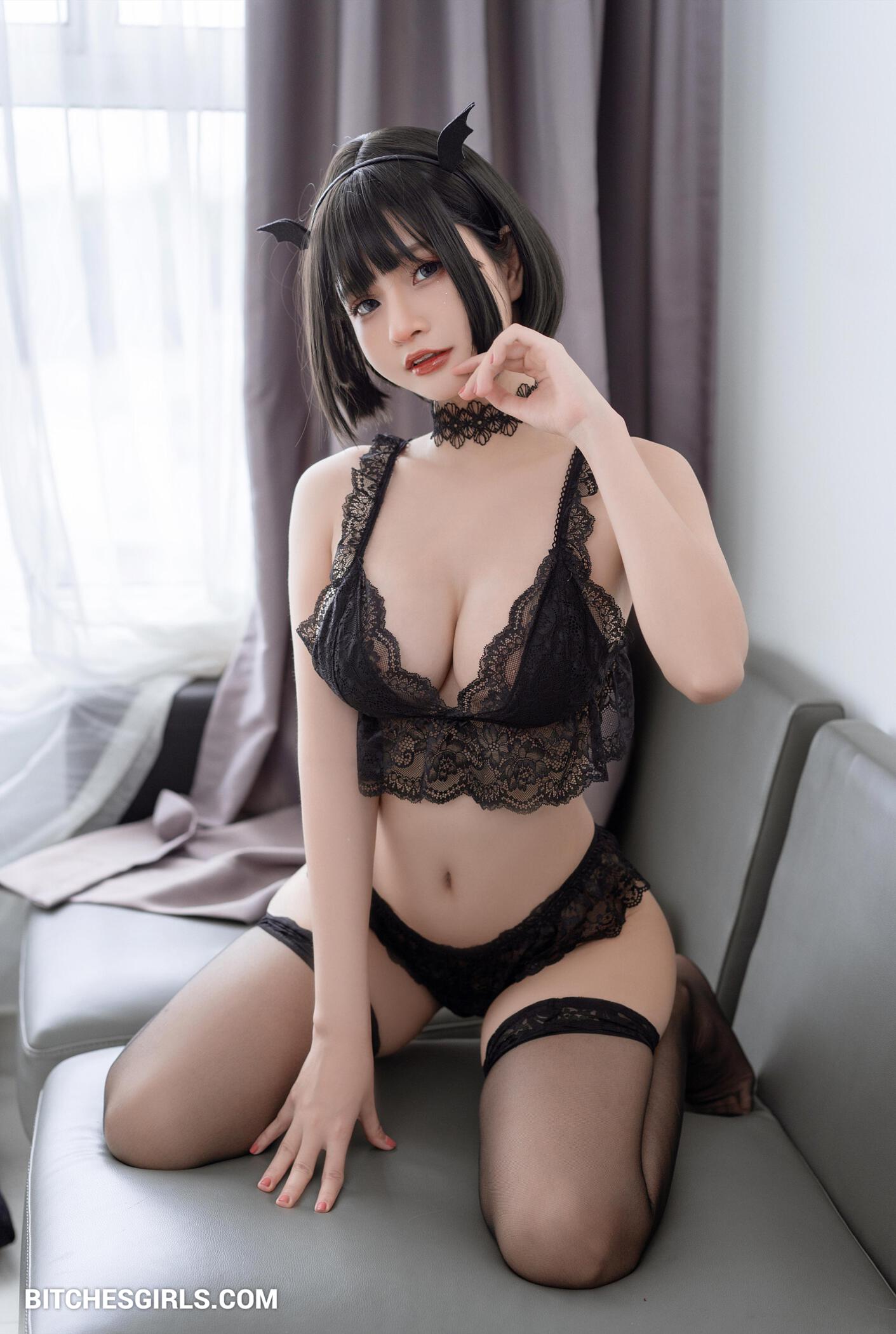 Azami cosplayer patreon lingerie lewds