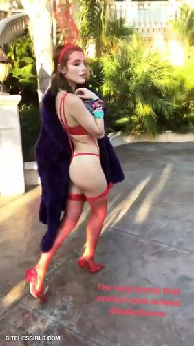 Bella Thorne nude celeb sexy gallery. Onlyfans leaks celeb