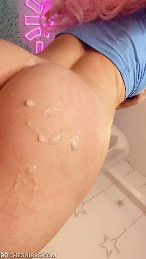 belle delphine shows pussy nude onlyfans leak pussy revealing belledelphine dildo