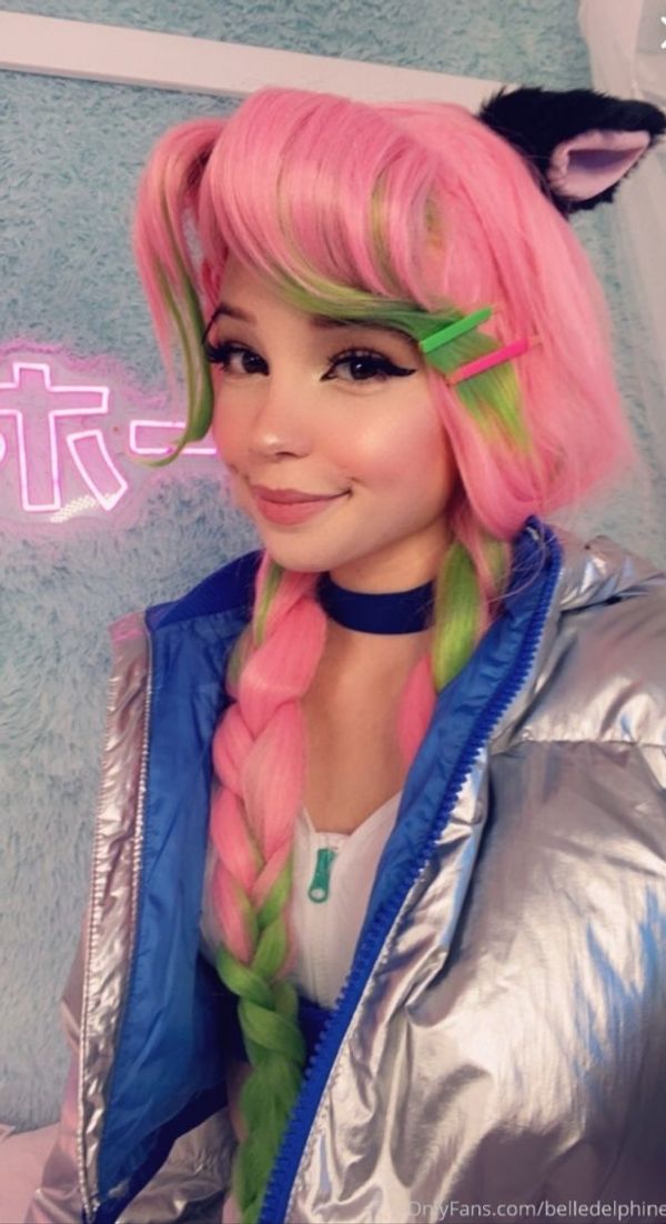 belle delphine shows pussy nude onlyfans leak pussy revealing belledelphine onlyfans leak