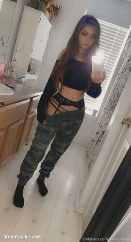 onlyfans brunette