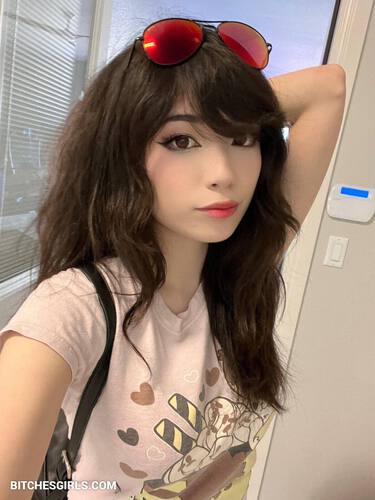 cosplay twitch