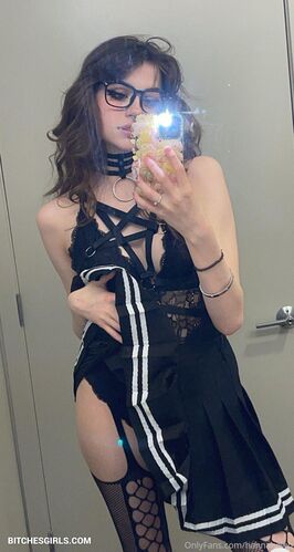 brunette hannahowo aka aestheticallyhannah Nude - Tiktoker & Twitch Streamer Leaks