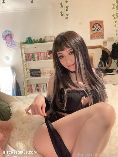 Jadeyanh XXX Images - Twitch Fansly NSFW Nip Slip asian
