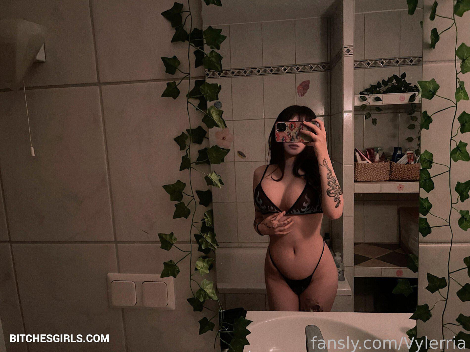 JadeyAnh Nude Twitch Girl - vylerria Onlyfans Leaked Nudes