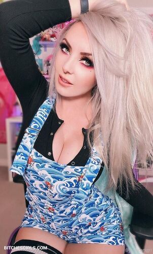 cosplay cosplay
