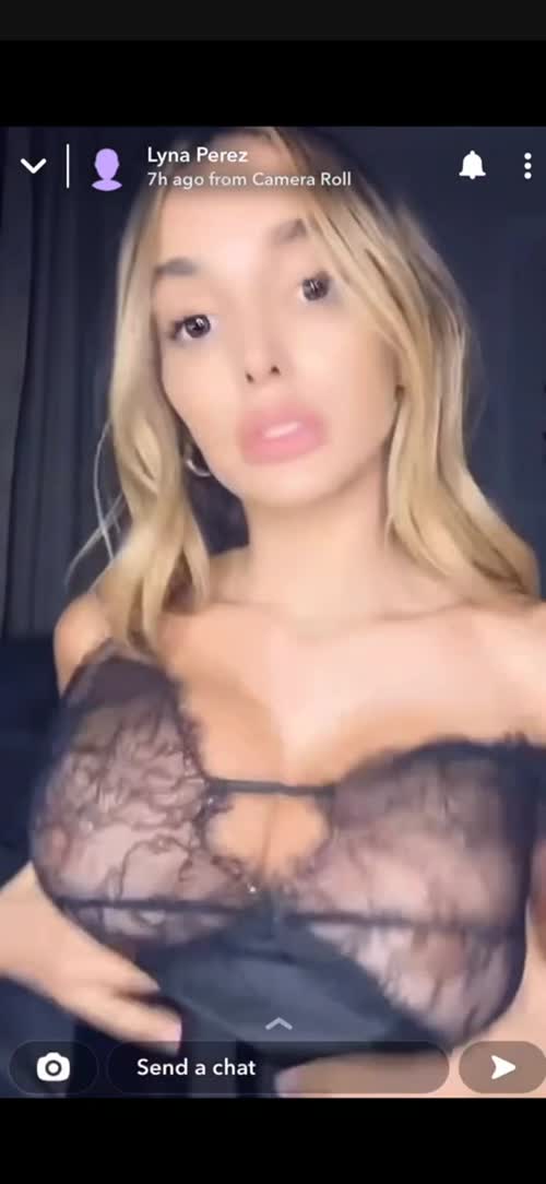 Lyna perez boobs