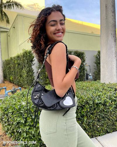 Malu Trevejo Nudes - malutrevejo Onlyfans Pussy Leaked Malu Trevejo Nudes - malutrevejo Onlyfans Pussy Leaked