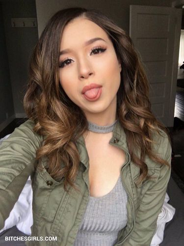 Pokimane Nudes - Twitch Streamer Teen Sexy Pics twitch