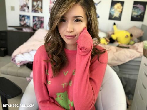 twitch Pokimane Sexy Pics - Twitch Streamer Teen Hot Album