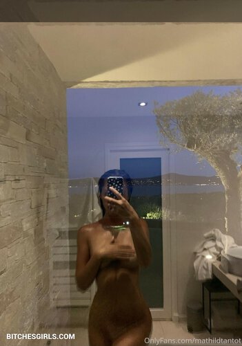 instagram Mathilde Nudes - mathildtantot Onlyfans Leaked Pussy Pics