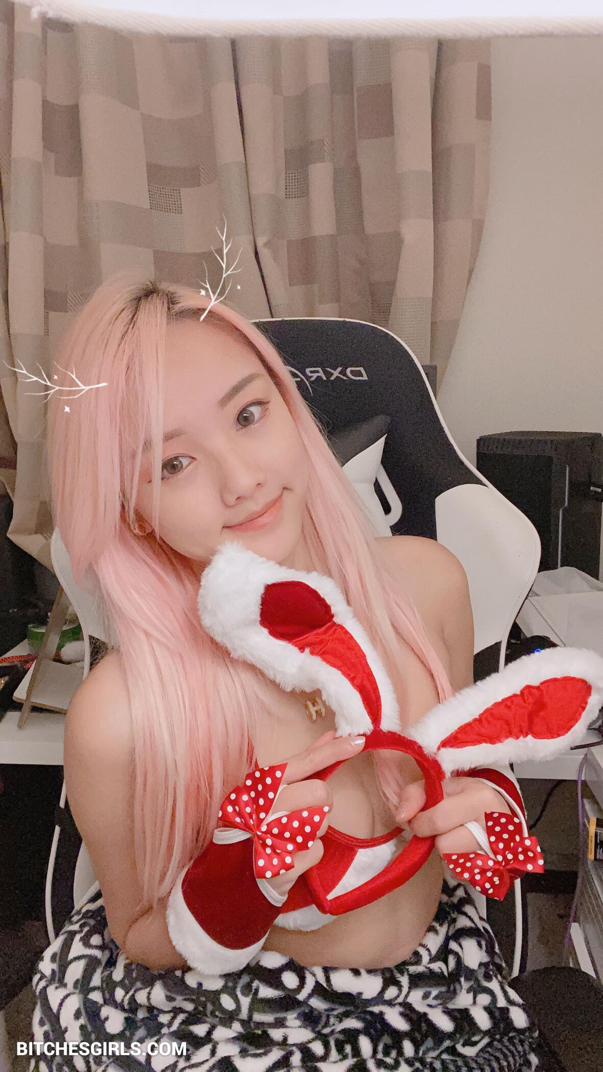 Vyvan Le Nude - Asian Onlyfans Leaked Nudes
